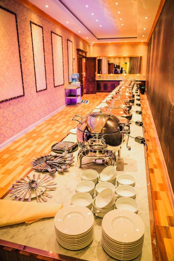 Aurora Banquet And Hotel Chilaw Exterior photo